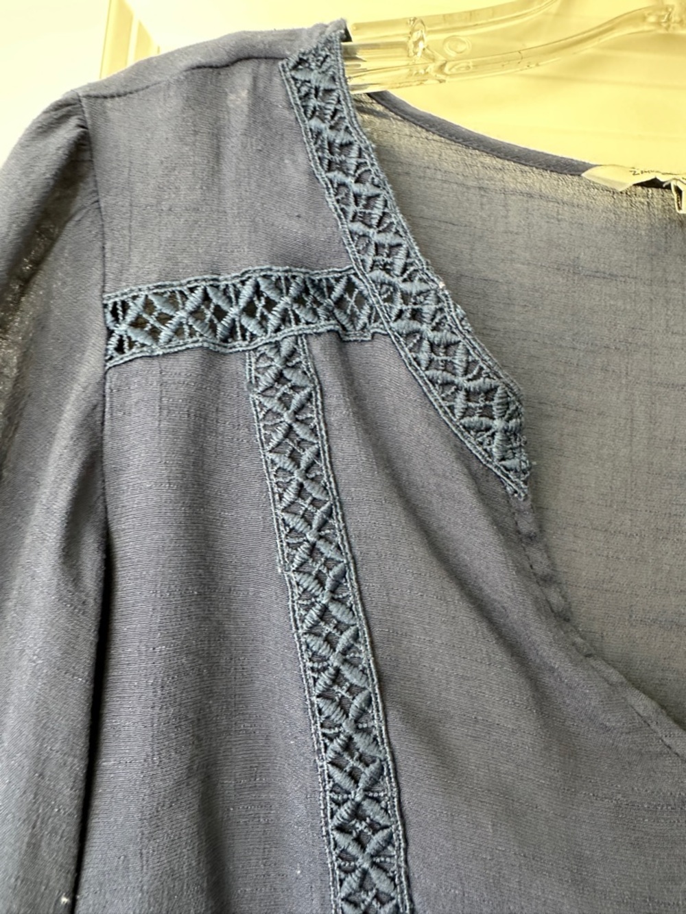 💚Zac & Rachel Navy Tiered V-Neck Peasant Tunic - Picture 4 of 8